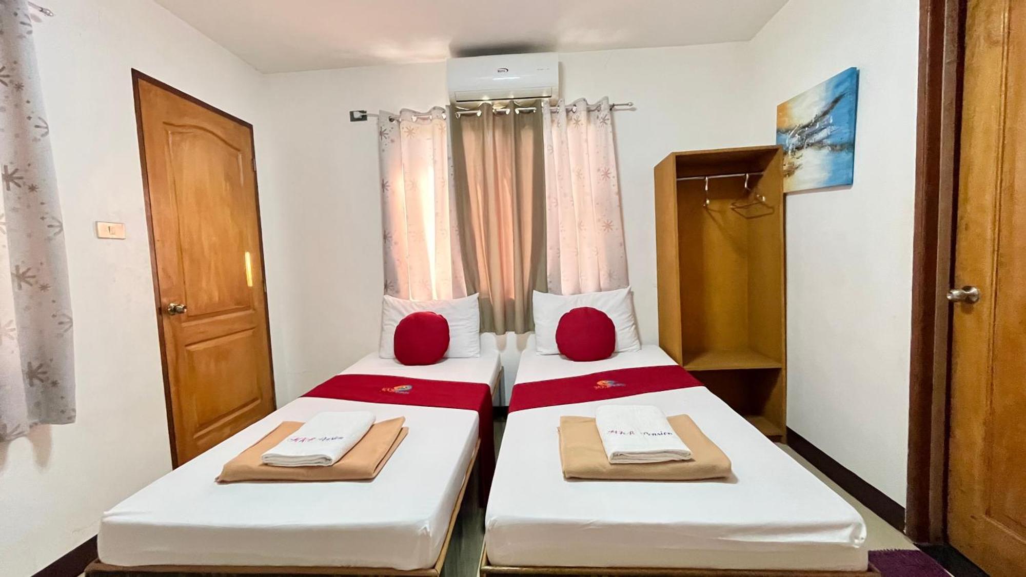 Mkb Pension Coron Exterior foto