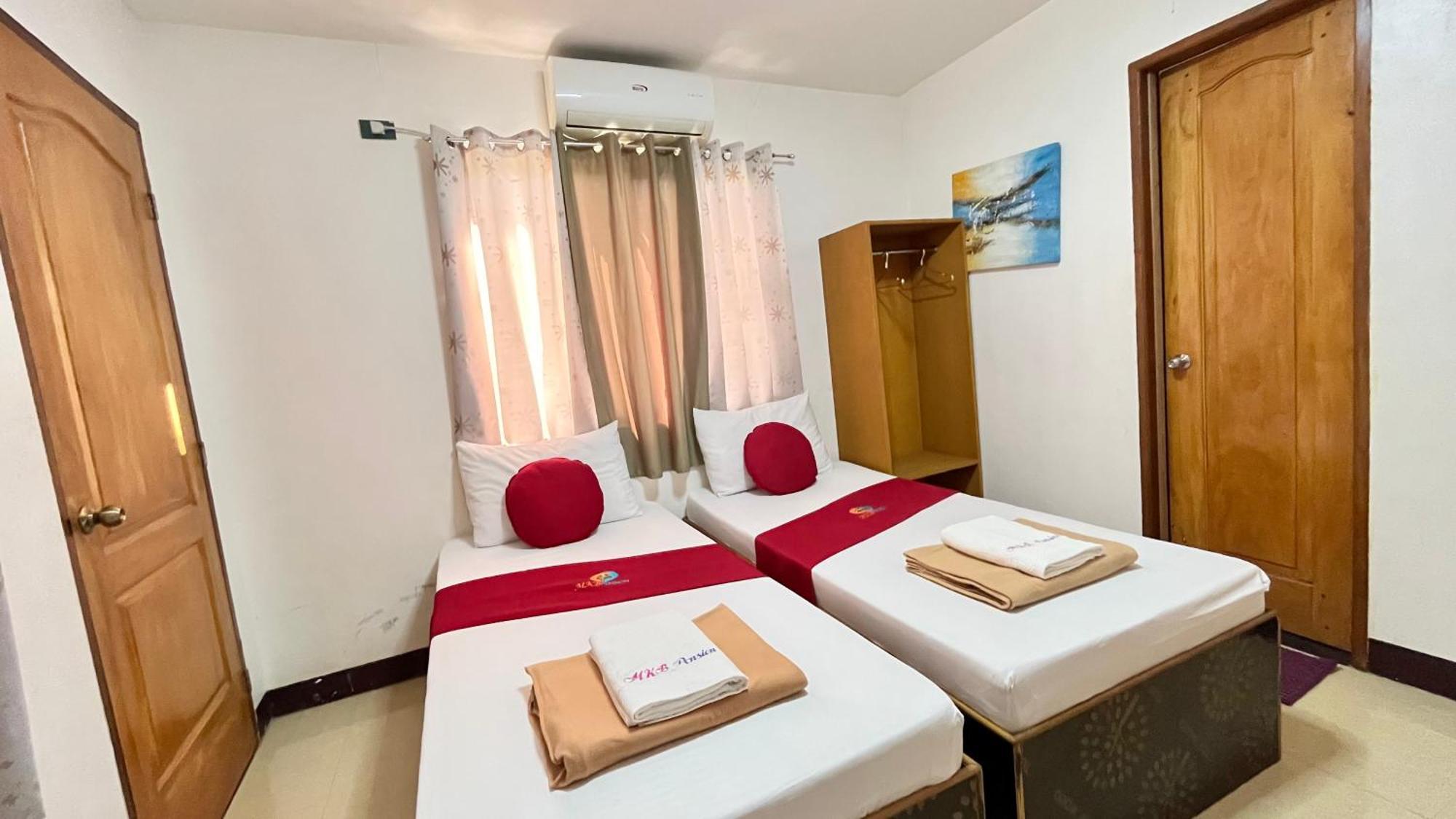Mkb Pension Coron Exterior foto