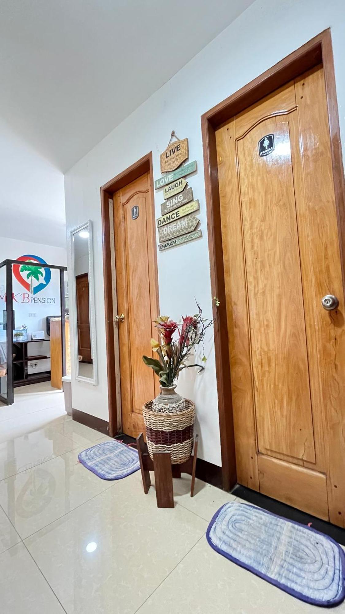 Mkb Pension Coron Exterior foto