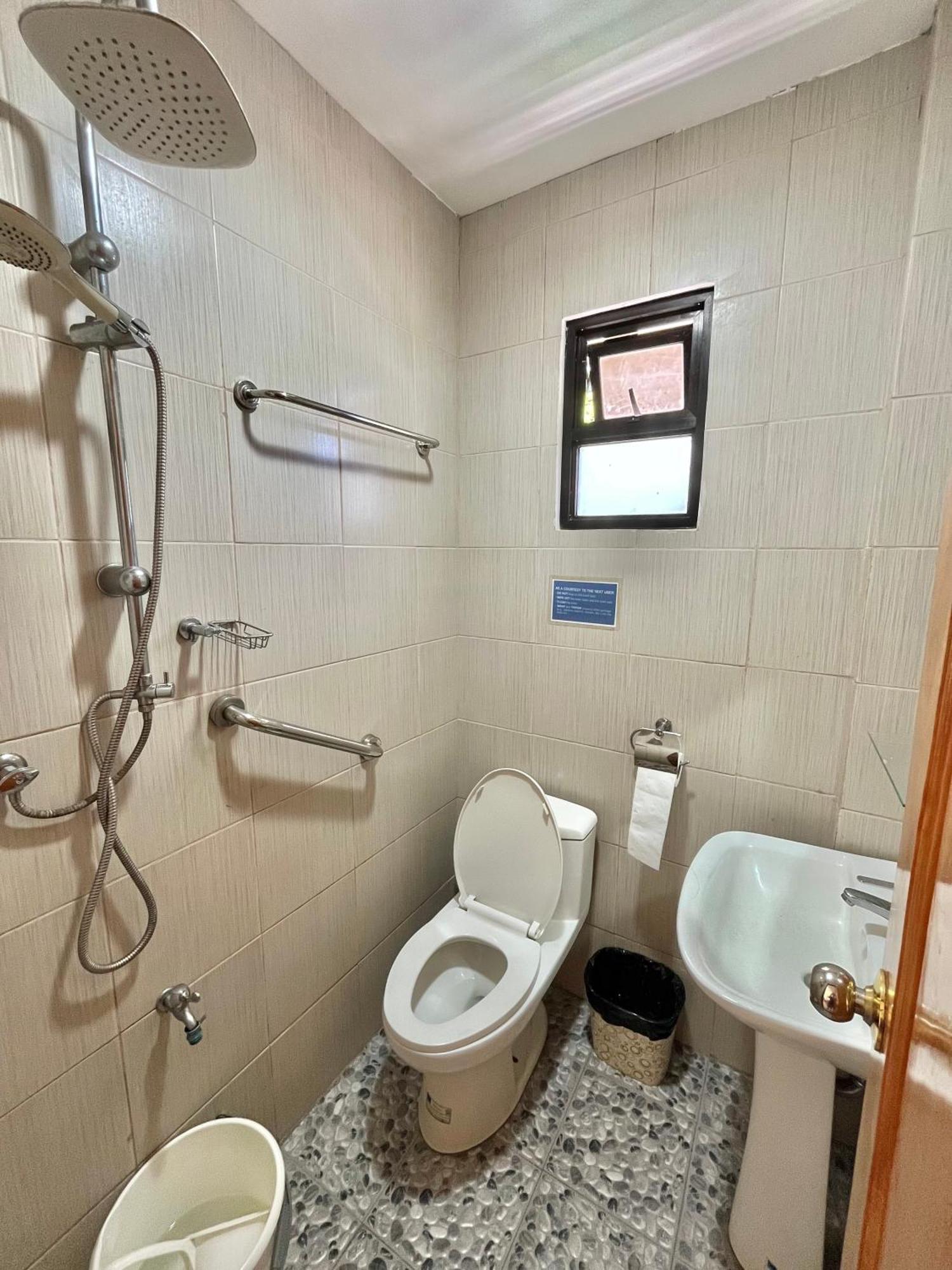 Mkb Pension Coron Exterior foto