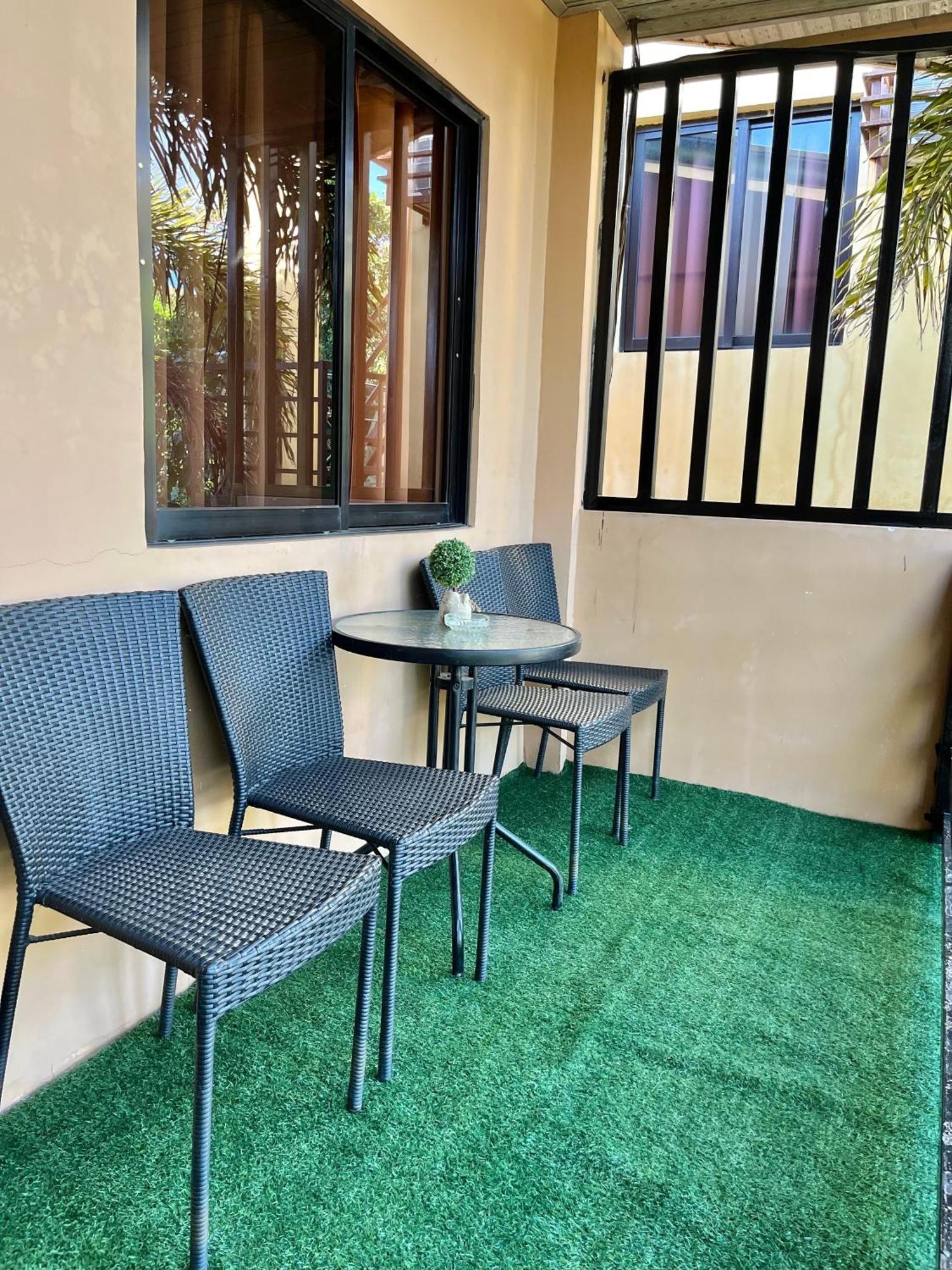 Mkb Pension Coron Exterior foto